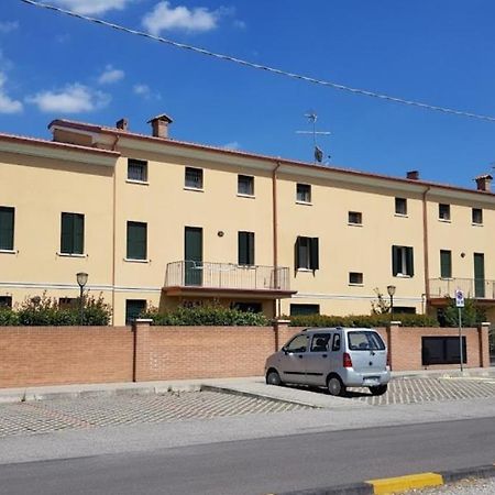 Parco Urbano Apartment Ferrara Bagian luar foto