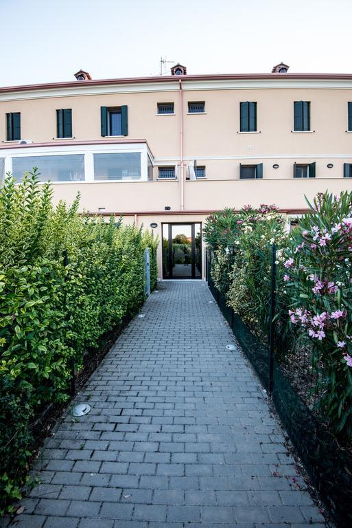 Parco Urbano Apartment Ferrara Ruang foto